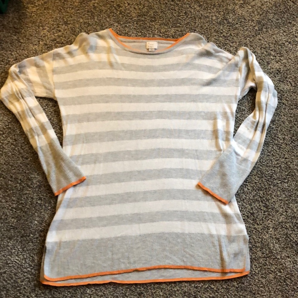 Long, light sweater!